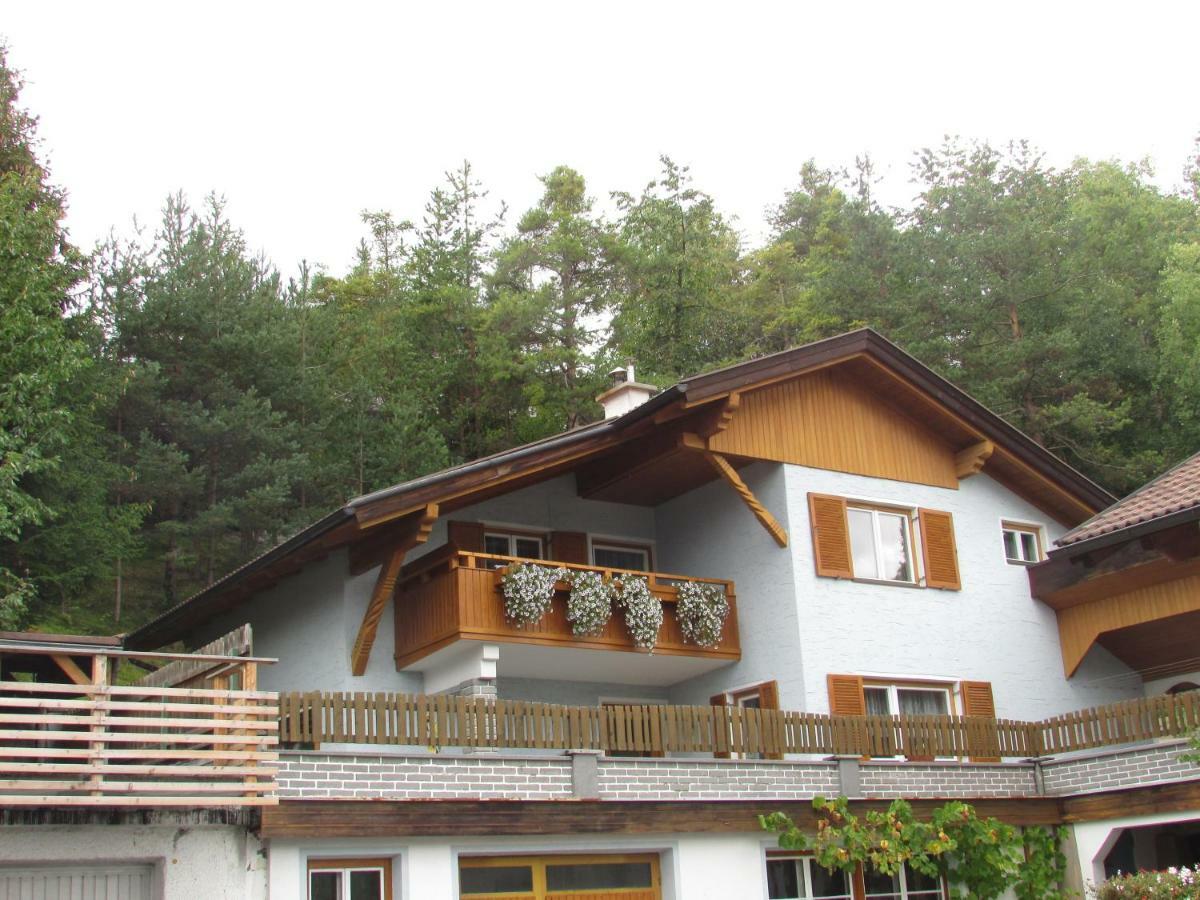 Ferienhaus Tschenett Імст Екстер'єр фото